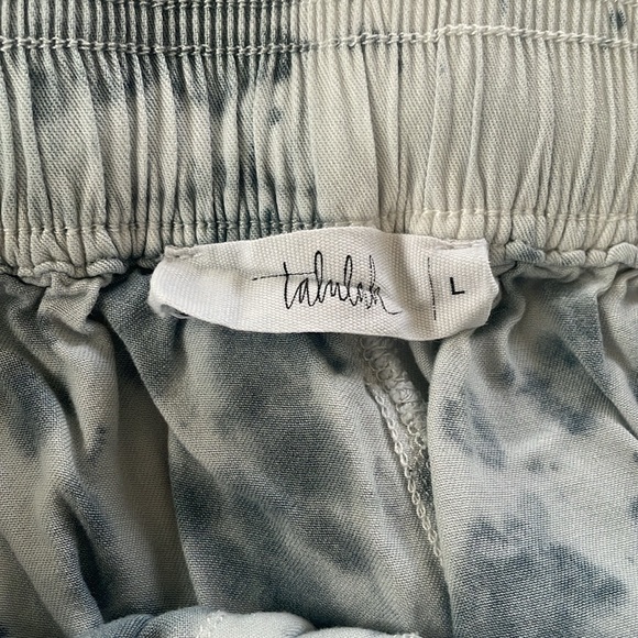 Shop Talulah Cargo Pants - Blue Tie Dye - Picture 5 of 5